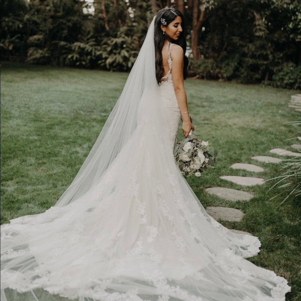 Simple Elegant Cathedral Veil